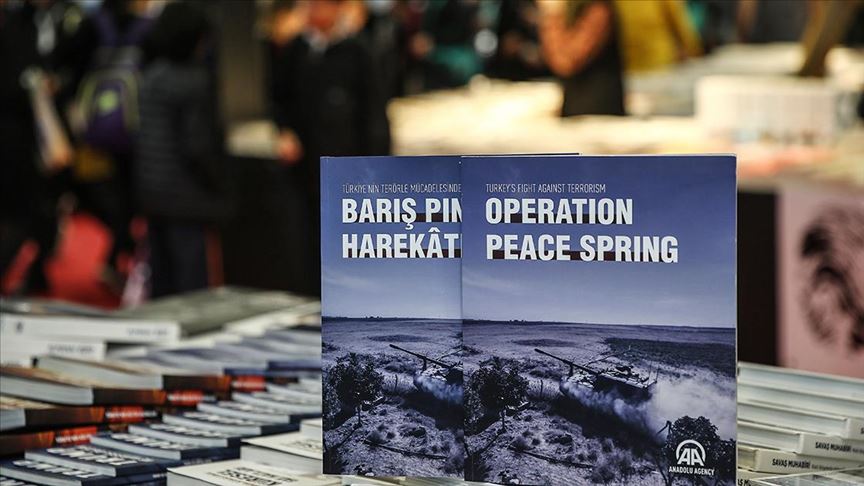 AA'nın 'Barış Pınarı Harekatı' kitabı ilk kez TÜYAP Fuarı'nda okuyucu ile buluştu