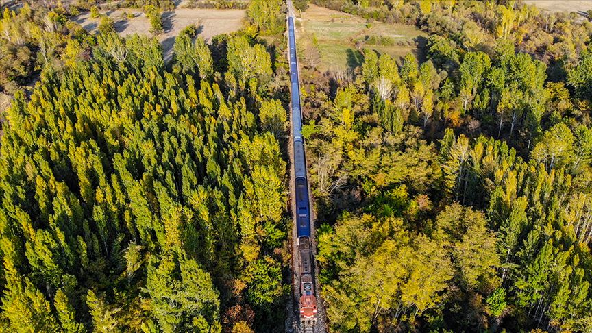 تركيا قطار الشرق السريع رحلات خيالية تظهر ثراء الطبيعة