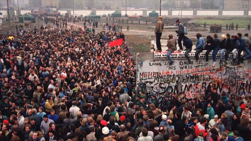 Trideset godina od rušenja Berlinskog zida, simbola Hladnog rata