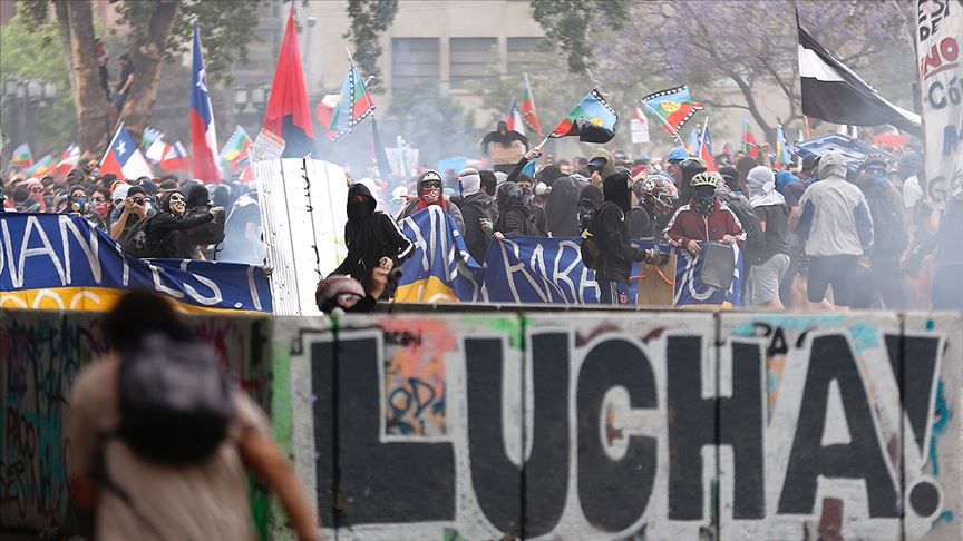 Şili'deki gösteriler durulmuyor