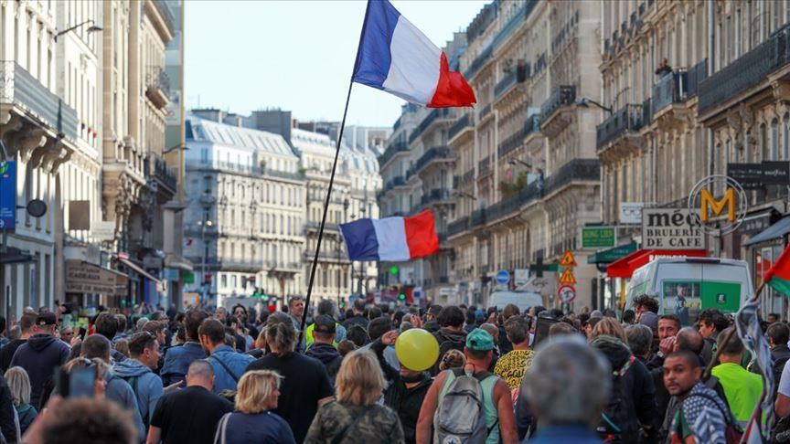 Francë, vazhdojnë protestat e "Jelekëve të verdhë" në javën e 52-të