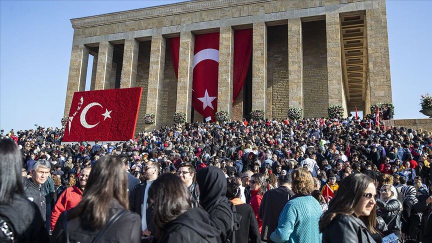 Büyük Önder Atatürk tüm yurtta törenlerle anıldı