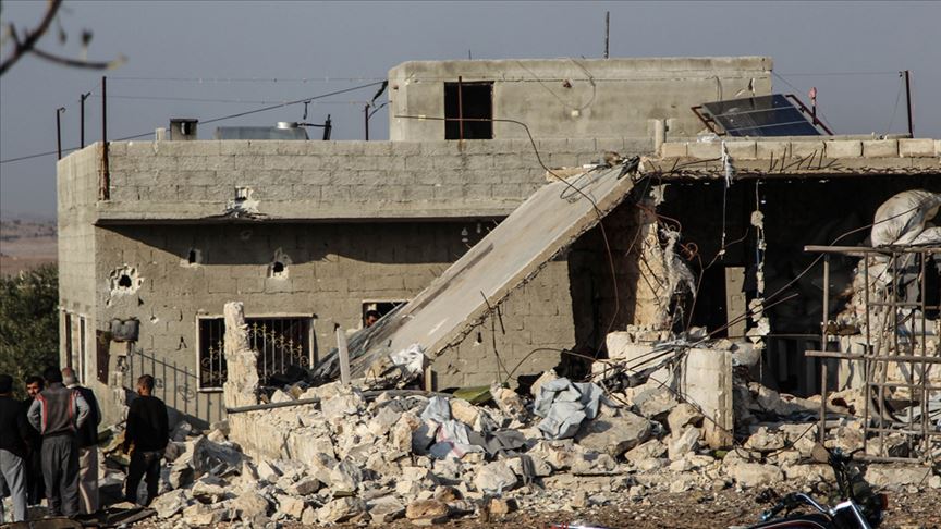 Rusya'nın İdlib'e hava saldırısında 5 sivil öldü 