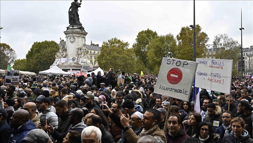 Ne islamofobiji: Na protestima u Parizu oko 40.000 građana