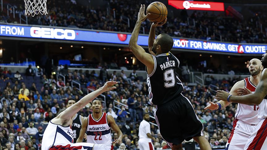 San Antonio Spurs Tony Parker'ın formasını emekli ediyor