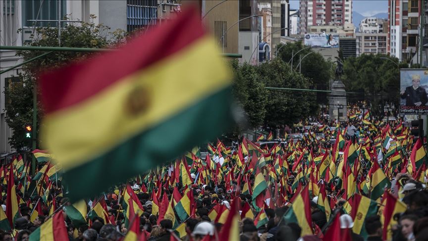 Latin Amerika'nın siyasi çalkantılarla gündemdeki ülkesi Bolivya  