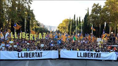 Protestuesit katalanas bllokojnë rrugën kryesore në kufirin Spanjë-Francë