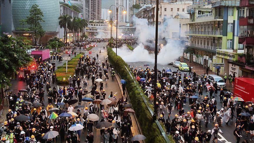 الصين تدعو هونغ كونغ إلى الحزم مع المحتجين