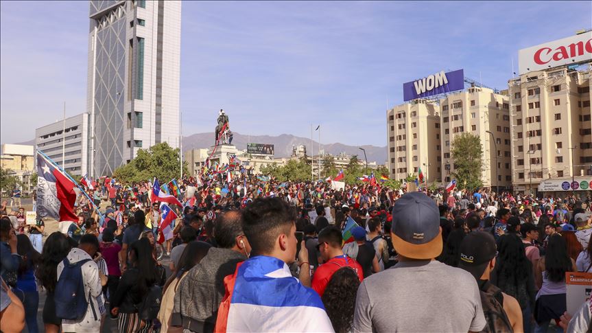 Continúan las manifestaciones masivas en Chile