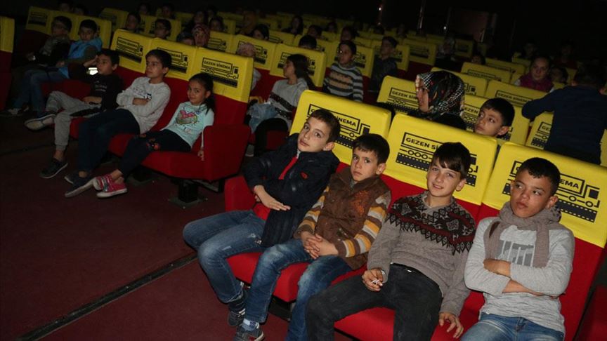 Dogu Da 50 Bin Ogrenci Ilk Kez Sinema Ile Bulustu