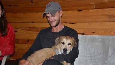 Dünyayı köpeğiyle yürüyerek gezen Amerikalı, Trabzon'a hayran kaldı