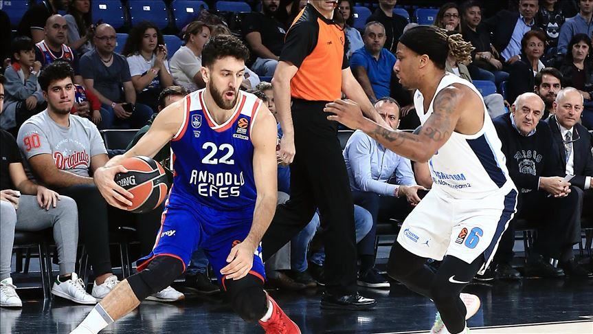 Basketball: Anadolu Efes secure slim win over Zenit