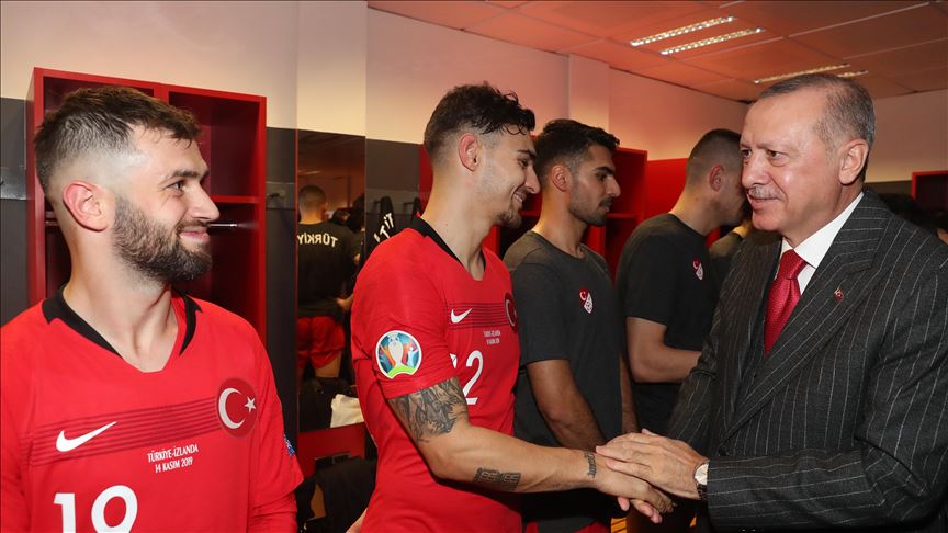 Tim sepak bola Turki masuk final UEFA EURO 2020, Erdogan ucap selamat 