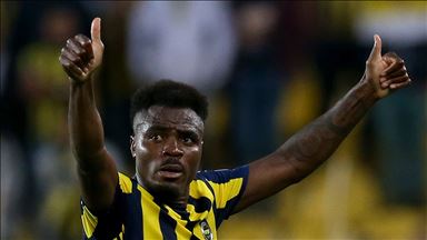 Eski Fenerbahçeli Emenike'nin Westerlo macerası 2 ay sürmedi