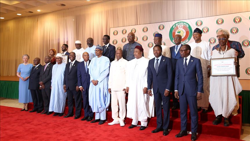 Ocho Naciones Africanas Retiraran Sus Reservas De Efectivo De Francia