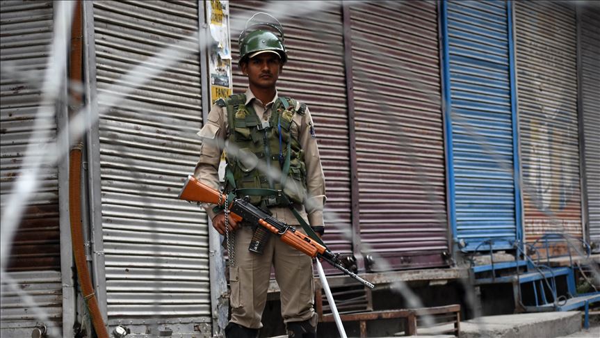 What made India overthrow support base in Kashmir?