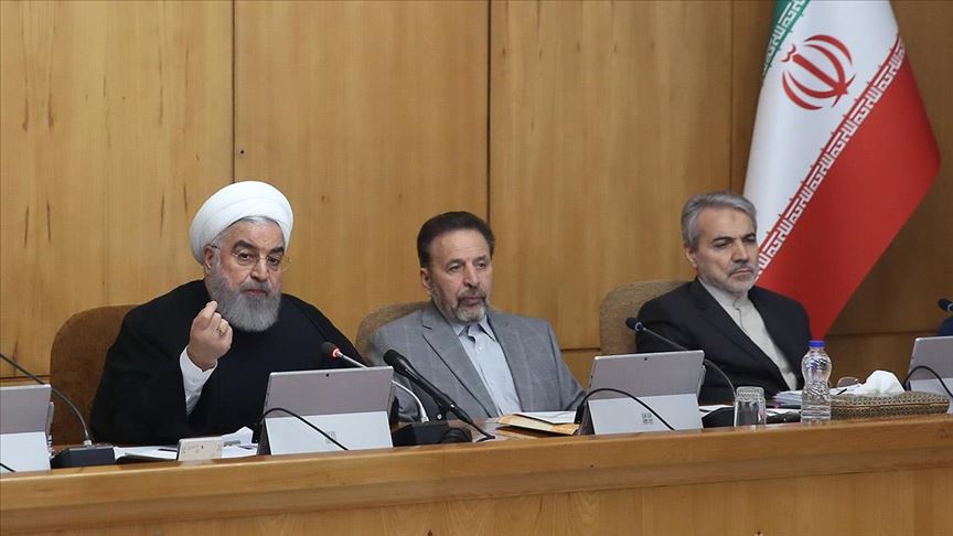 روحاني يدافع عن رفع أسعار البنزين: لم يكن لدينا خيار