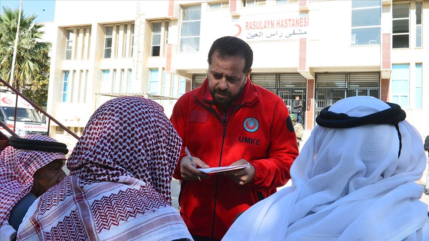 'Gönüllüler ordusu' Barış Pınarı Harekatı bölgesinde yaraları sarıyor