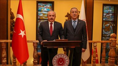 TBMM Başkanı Şentop'tan Milli Savunma Bakanı Akar'a ziyaret