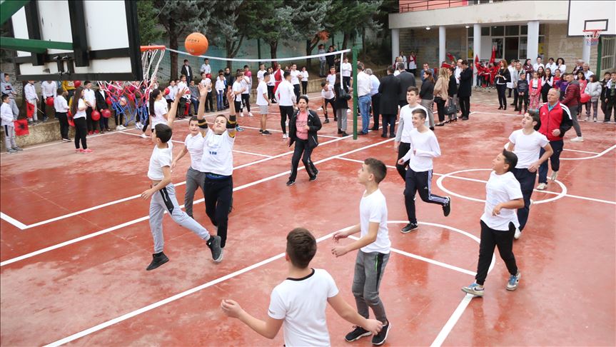 Tiranë, inaugurohen ambientet sportive të shkollës "Mustafa Kemal Ataturk" 