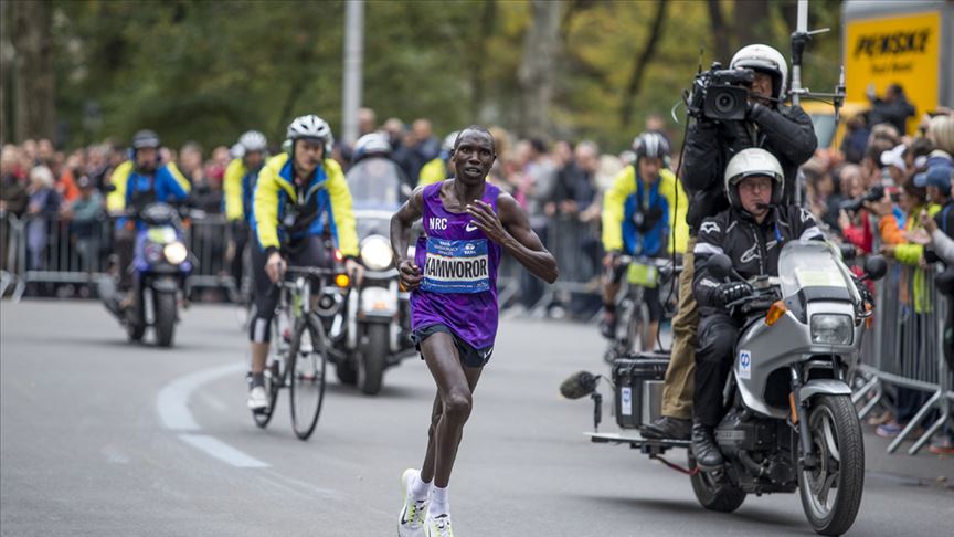 Kenyalı atlet Kamworor, Kopenhag Yarı Maratonu'nda dünya rekoru kırdı