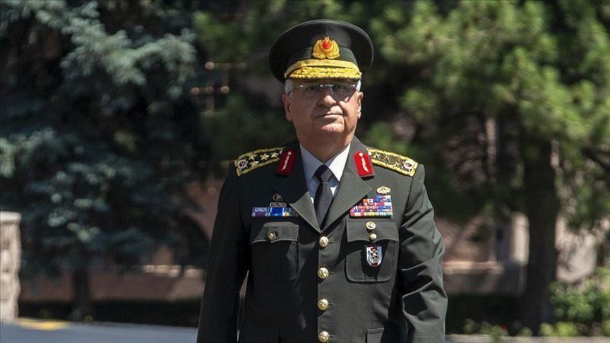 باكستان تمنح الميدالية العسكرية العليا لرئيس الأركان التركي 
