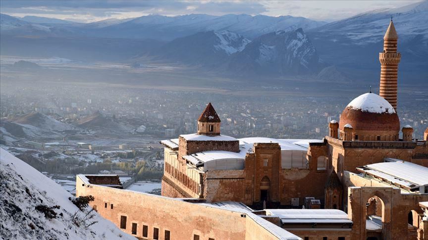 Turkey MP calls 2020 to be �Ishak Pasha Palace Year�