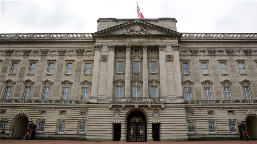 UK: Prince Andrew stripped of royal duties