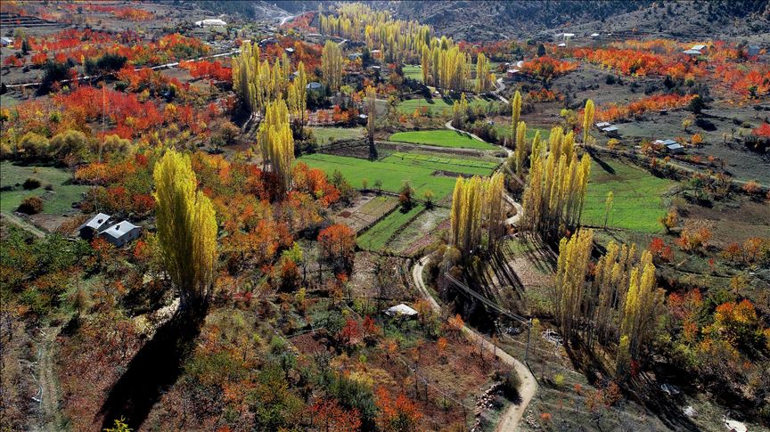 زیبایی چشم نواز رشته کوه توروس ترکیه در فصل پاییز