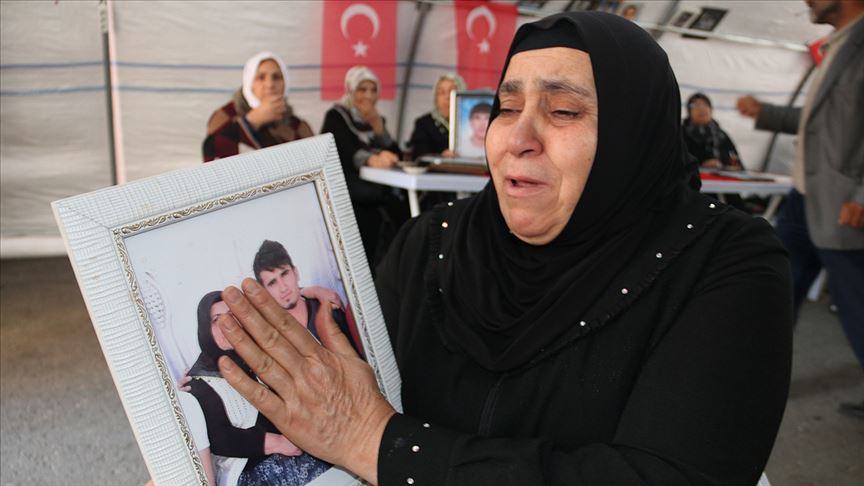 Diyarbakır annelerinden Ödümlü: Oğlumun Öğretmenler Gününü kutlayacağım ama o burada yok