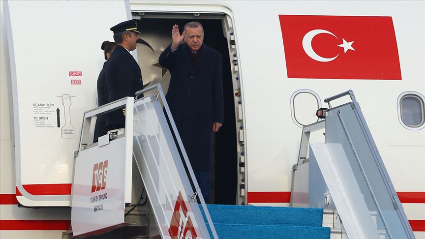 أردوغان يغادر إلى قطر