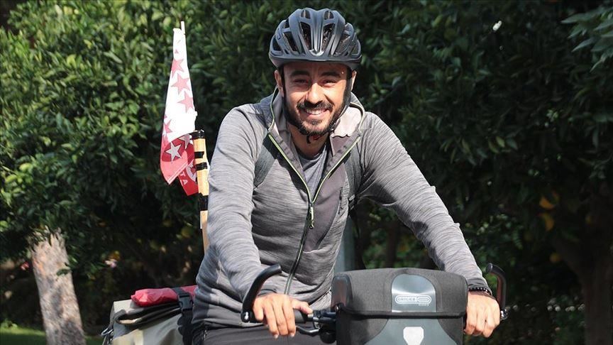 Turkish man bikes to raise awareness for stroke victims