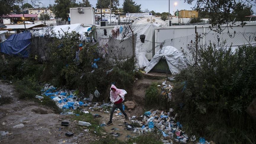 Moria'da binlerce düzensiz göçmen zor koşullarda yaşam mücadelesi veriyor