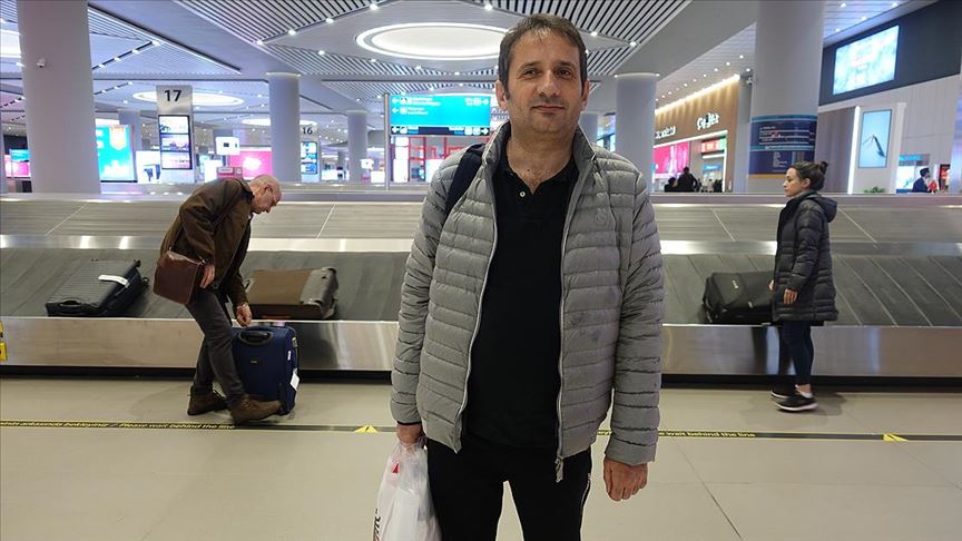 Tiran'dan gelen yolcular depremi anlattı
