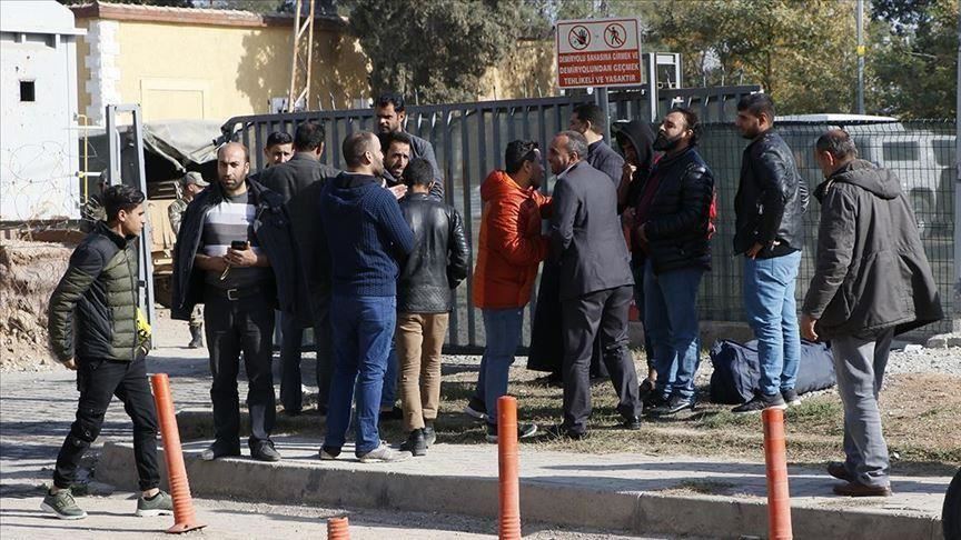 Syrians in Turkey continue voluntary return to homeland