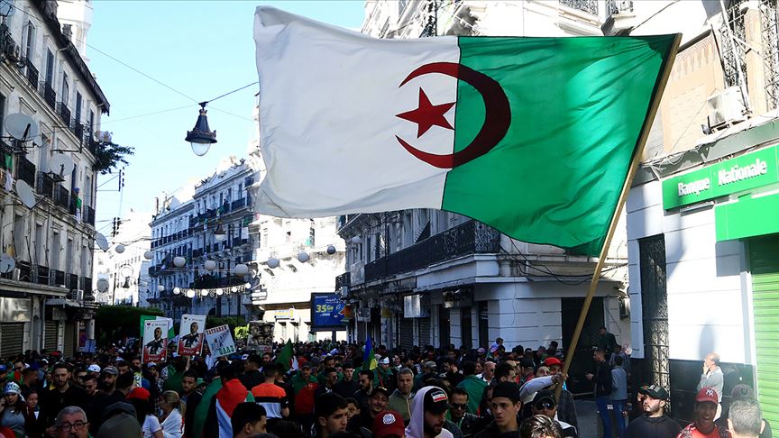 Cezayir De Cumhurbaskanligi Secimleri Ve Toplumsal Dinamikler