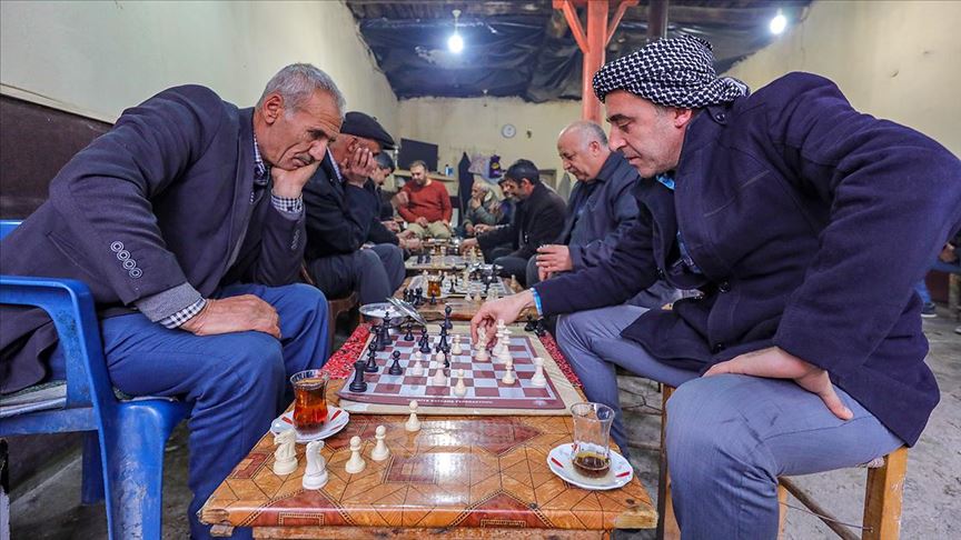 Satranç tutkusu asırlardır kuşaktan kuşağa aktarılıyor