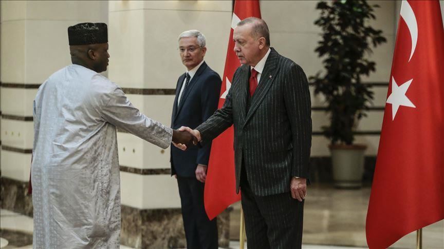 Kosovar, Gambian envoys to Turkey present credentials