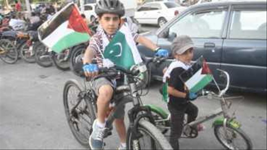 Pakistan: Bicycle rally marks Palestine Solidarity Day