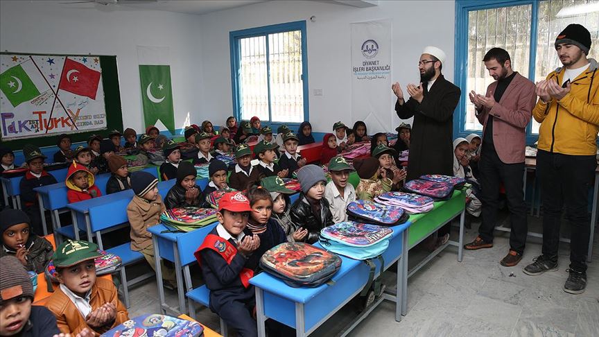 Pakistan'da Diyanet tarafından inşa edilen anaokulu açıldı