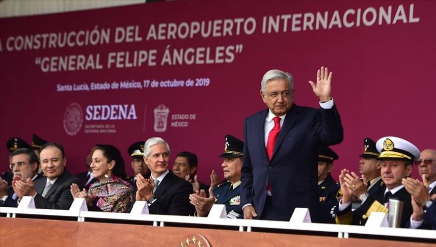 Presidente de México supervisó obras del aeropuerto de Santa Lucía