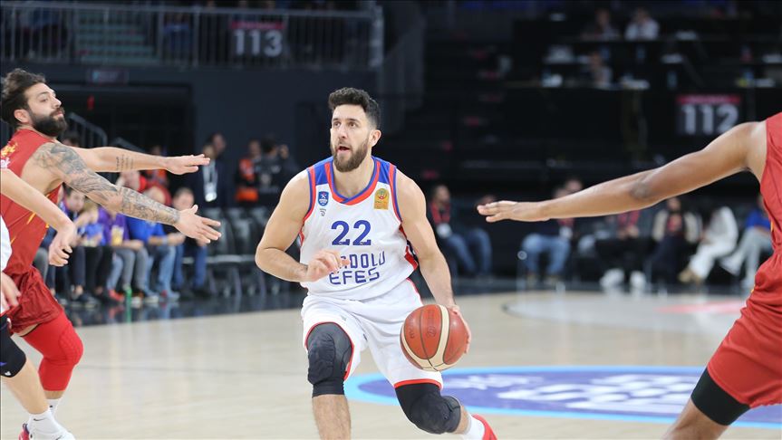Anadolu Efes beat Galatasaray to get 7th straight win