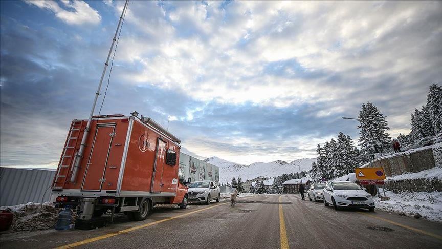 Turkey deploys base stations to locate missing hikers