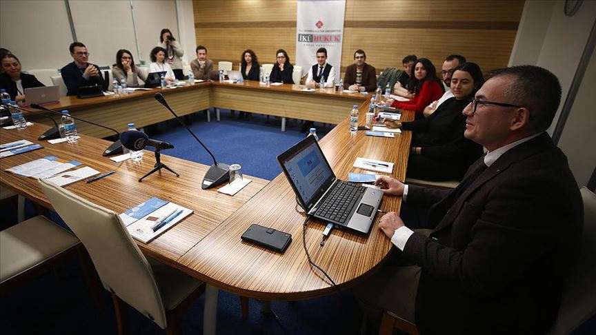 Kultur Universitesinde Hukuk Profesyonellerine Insan Haklari Egitimi