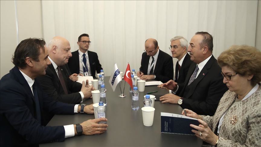 دیدار وزیر خارجه ترکیه با مسئولین چند کشور در اسلوواکی