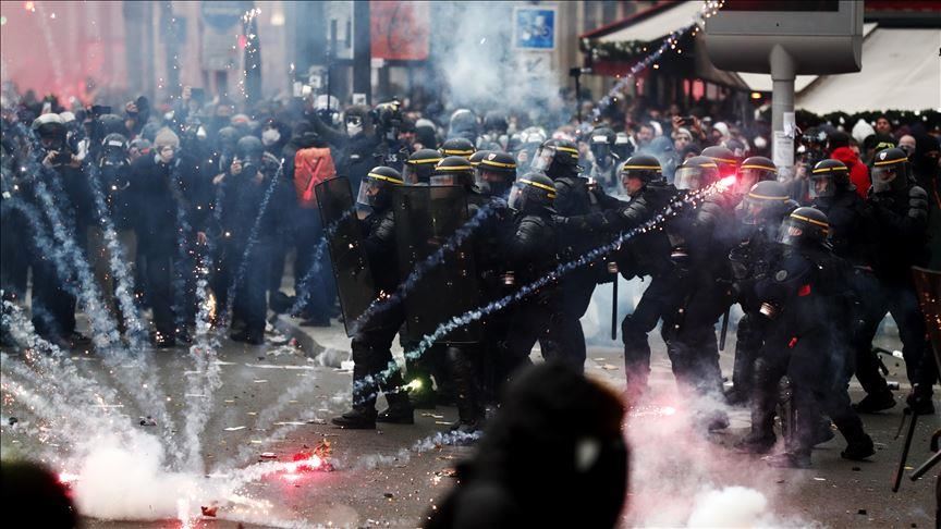 France: Anadolu Agency journalist injured in police clash