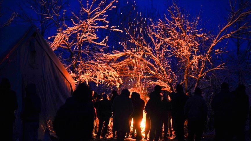 Температури под нулата во кампот Вучјак во БиХ: „Ние тука умираме, ЕУ, отвори ни ги вратите!“ 