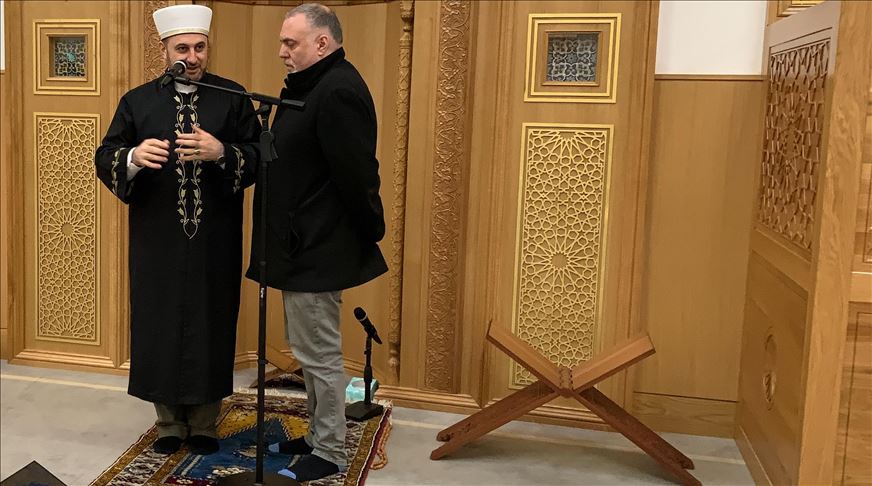 Singer Yusuf Islam's media consultant converts to Islam