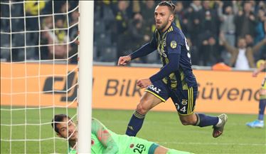 Fenerbahçe fiton, Muriqi shënon dy gola