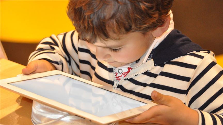 BTK güvenli internet hizmetiyle zararlı içeriklerden koruyor